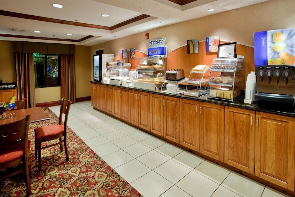 Holiday Inn Express Hotel & Suites Kinston By Ihg Kültér fotó